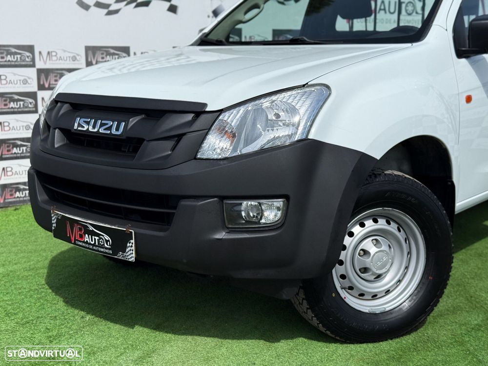 Isuzu D-Max - 4