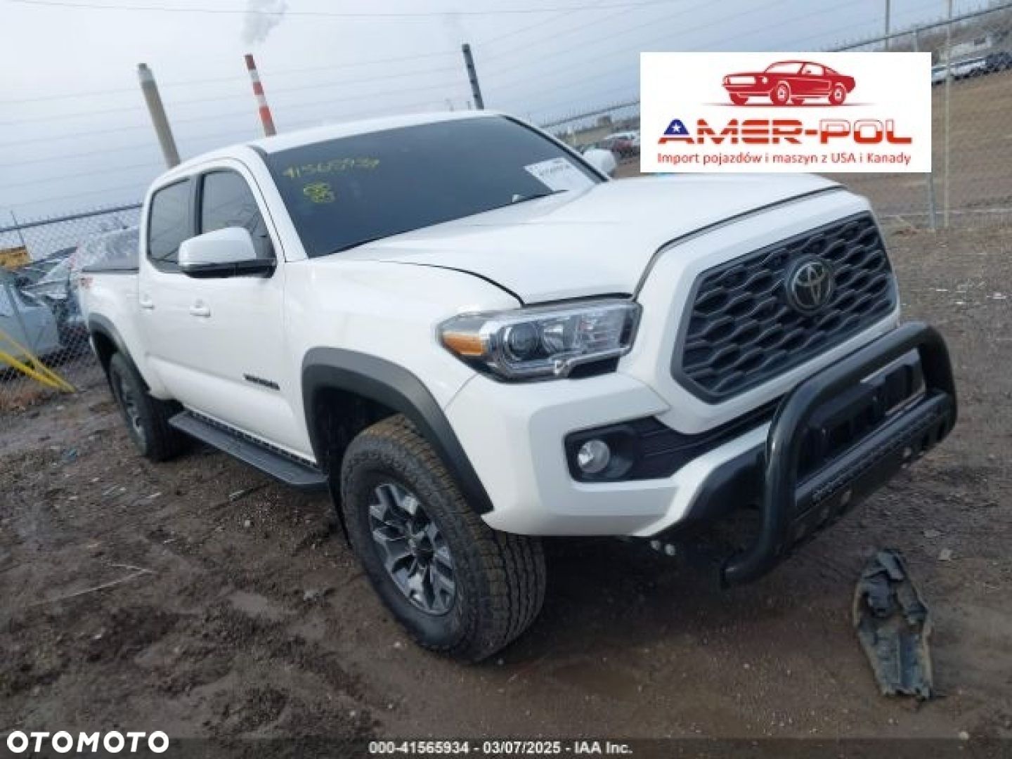 Toyota Tacoma - 1