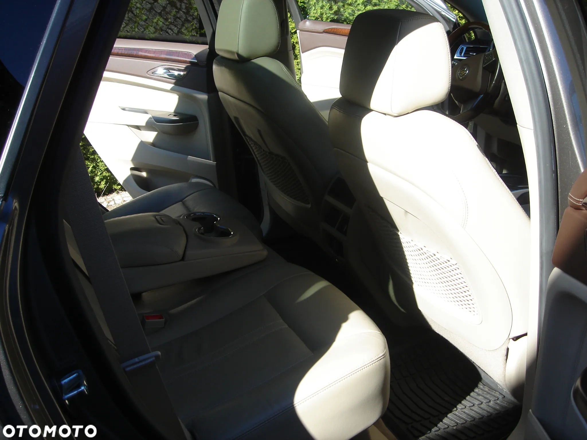 Cadillac SRX 3.6 V6 AWD Sport Luxury - 8