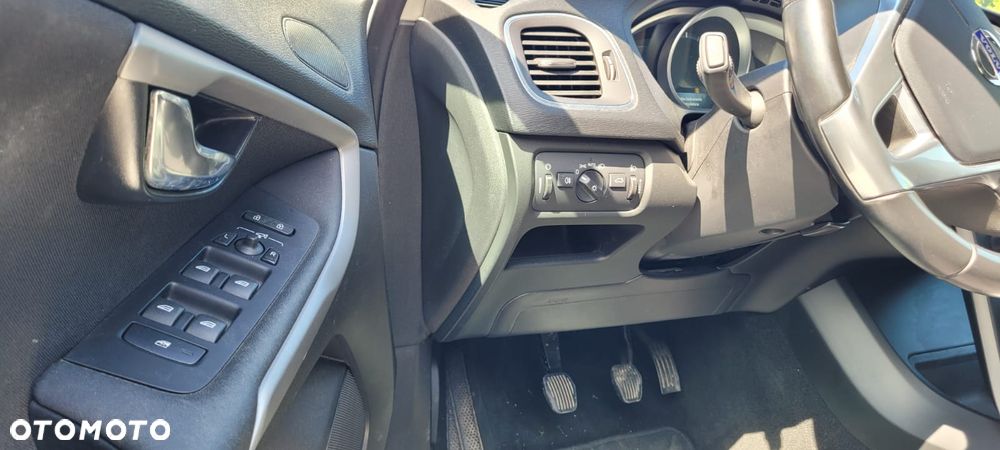 Volvo V40 - 28