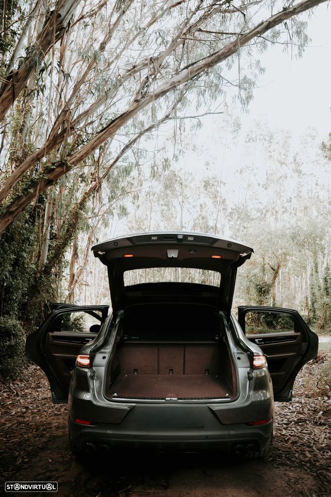 Porsche Cayenne Coupé - 23