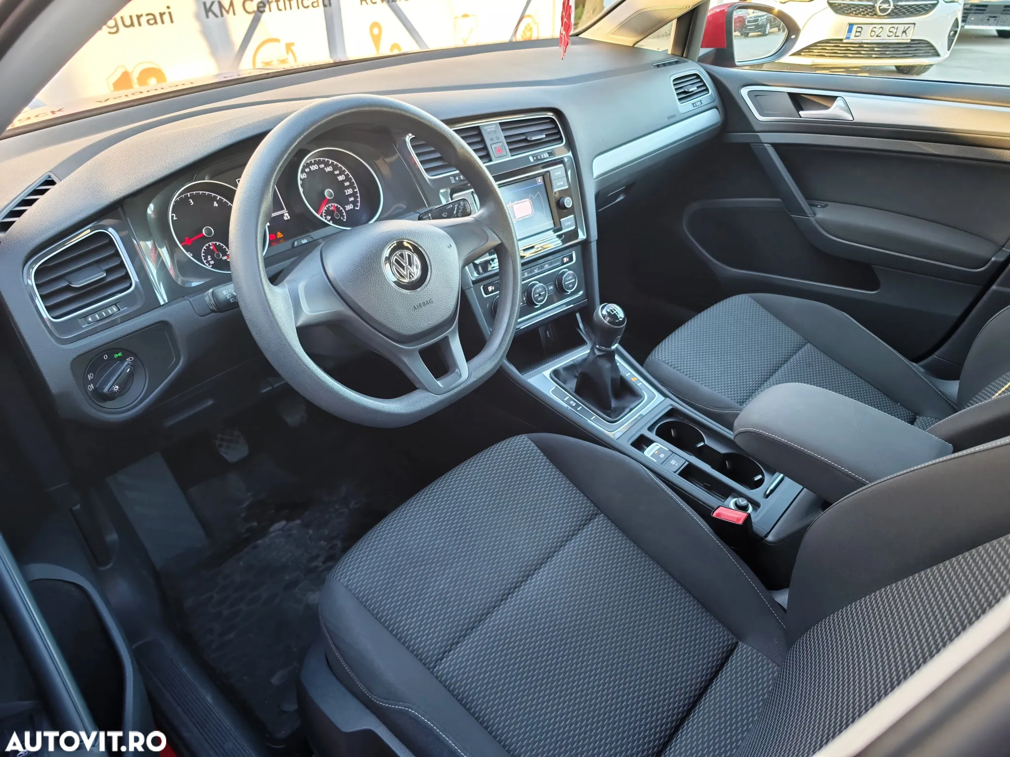 Volkswagen Golf - 9
