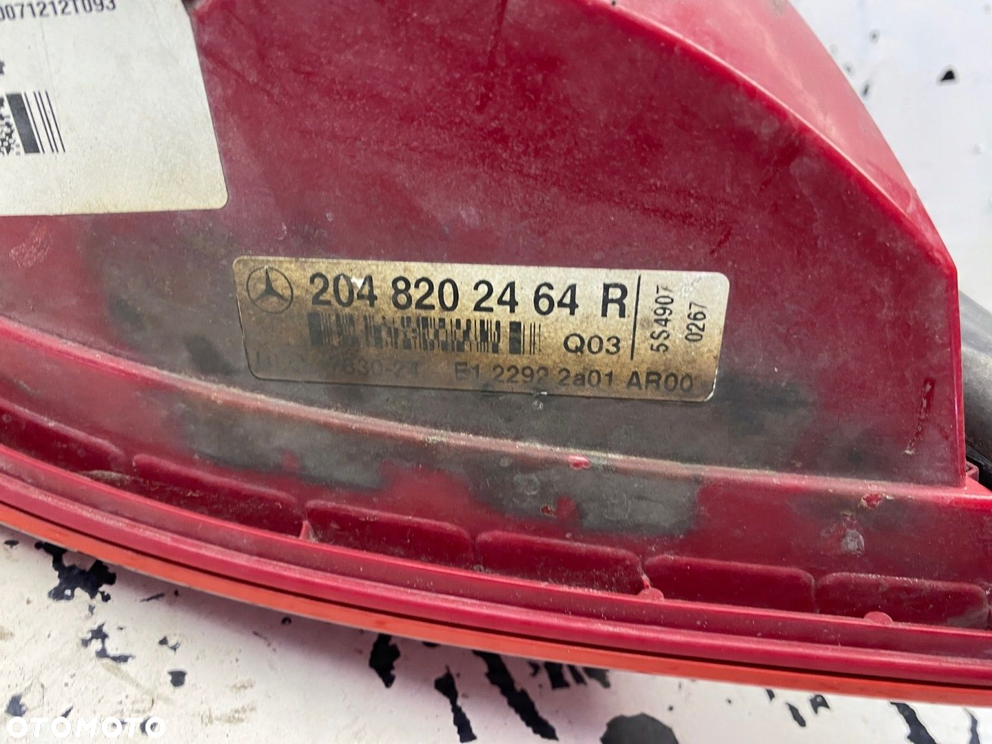 MERCEDES W204 LIFT LAMPA PRAWY TYŁ A2048202464 - 10