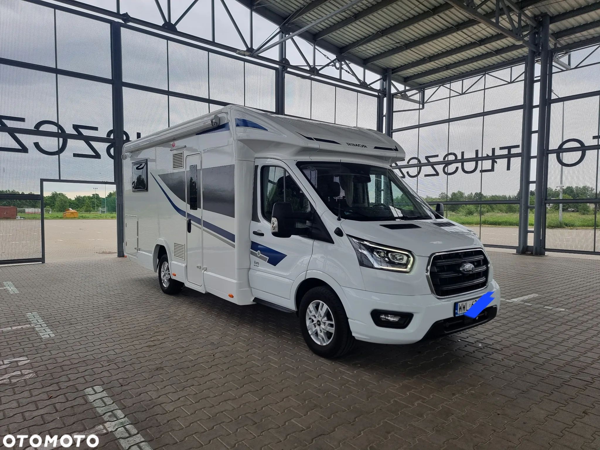 Ford Transit - 1