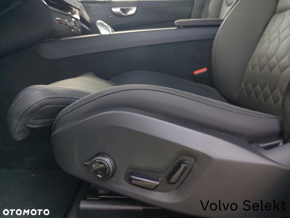 Volvo XC 60 - 32