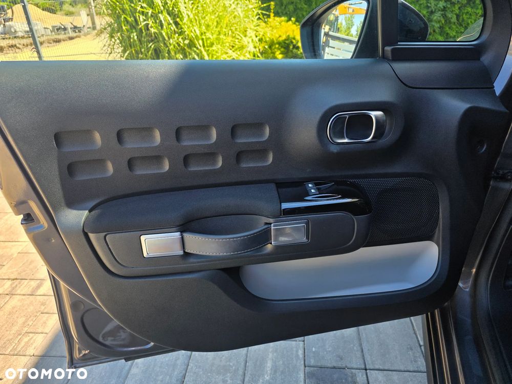 Citroën C3 1.2 PureTech Shine EAT6 - 18