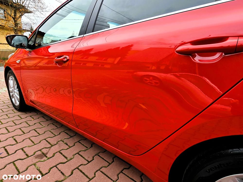 Kia Ceed 1.6 CRDi 128 Dream Team Edition - 15