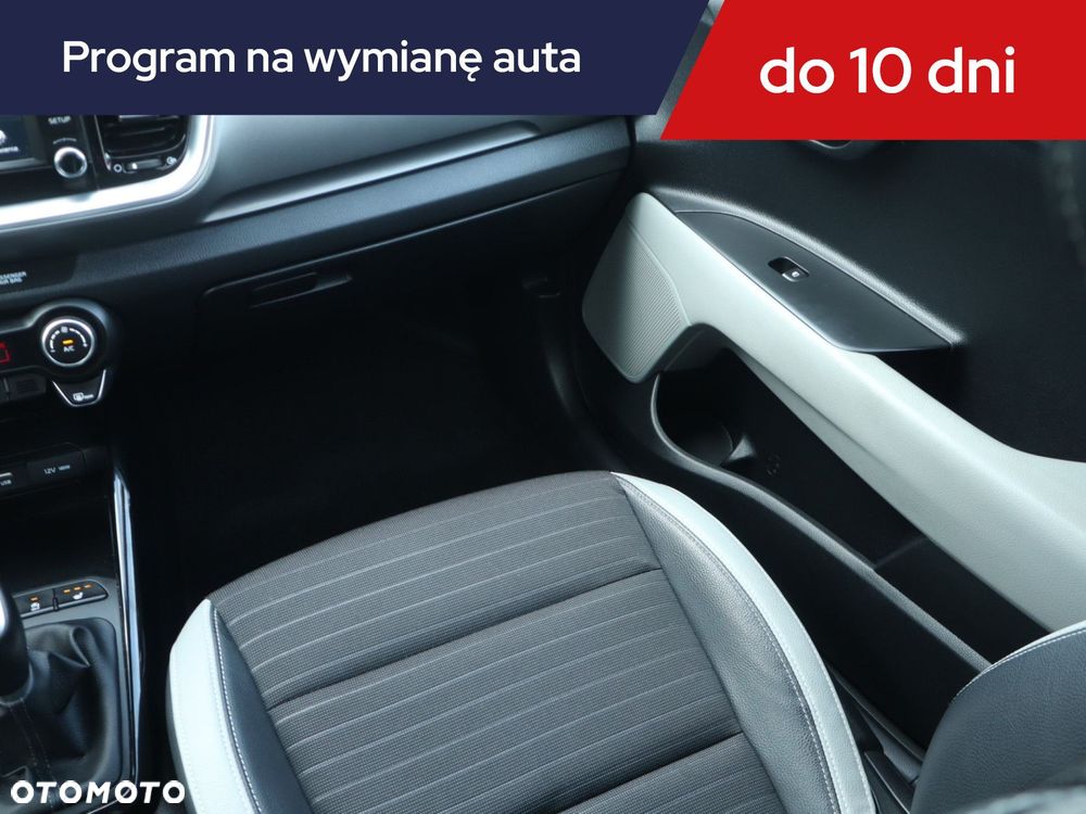 Kia Stonic - 10