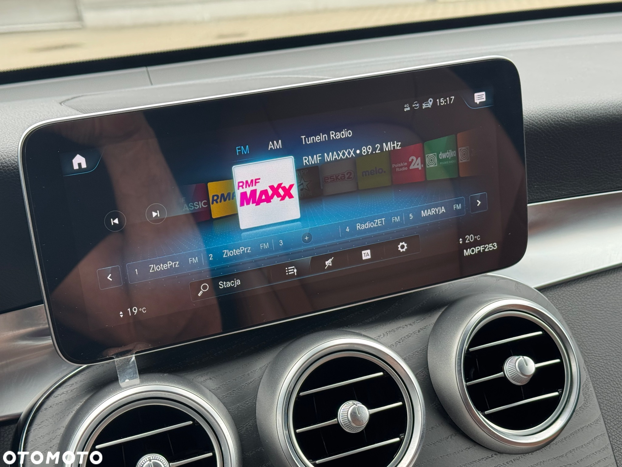 Mercedes-Benz GLC 220 d 4Matic 9G-TRONIC AMG Line - 30