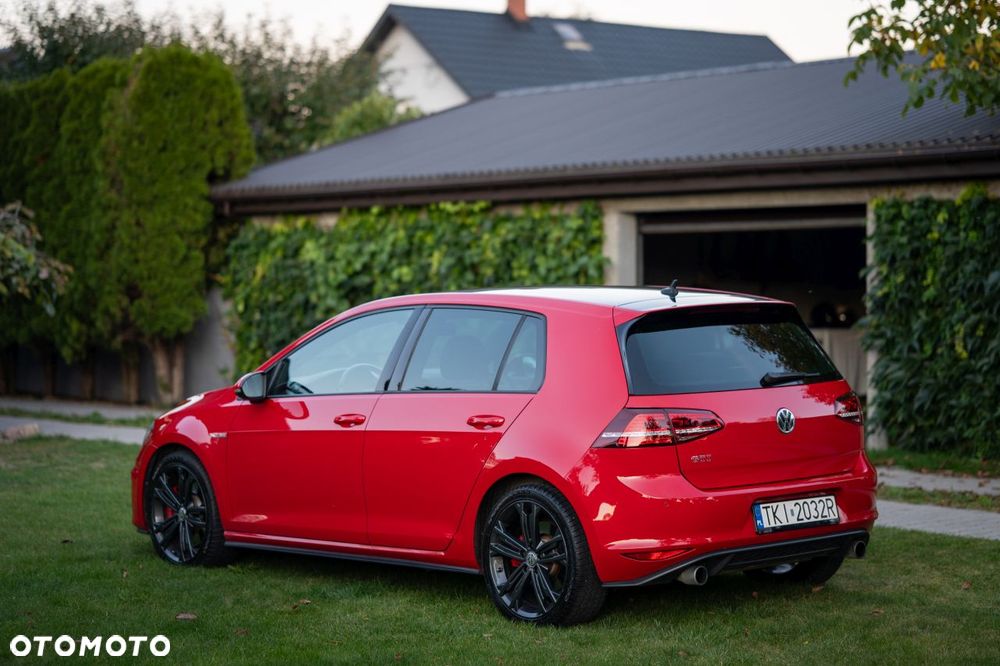 Volkswagen Golf GTI Performance BlueMotion Technology - 4