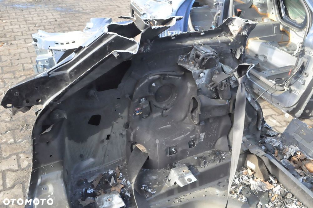 RANGE ROVER VELAR L560 CAŁY TYŁ DUPA PAS WANNA ĆWIARTKA - 12