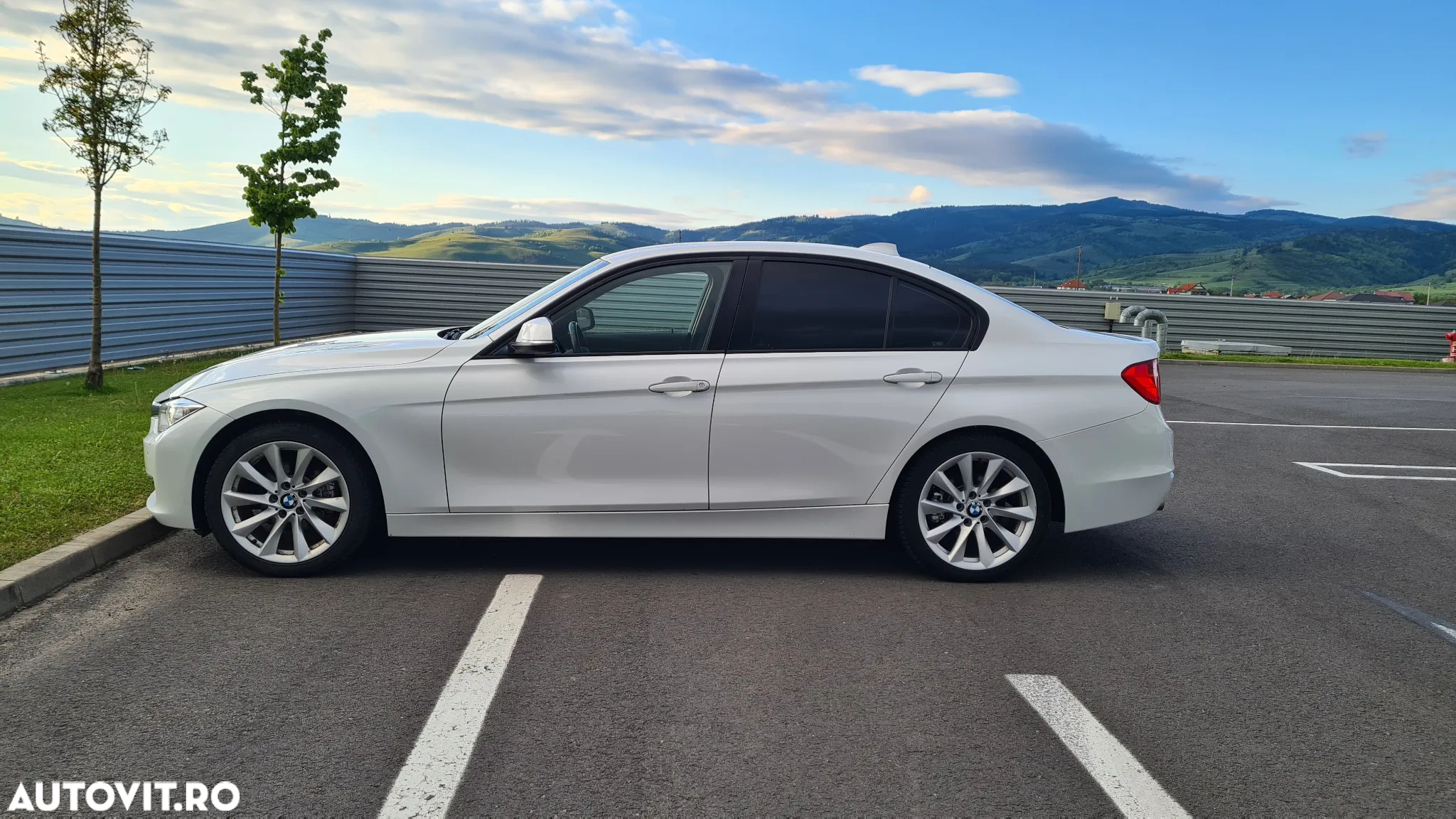 BMW Seria 3 316d - 10