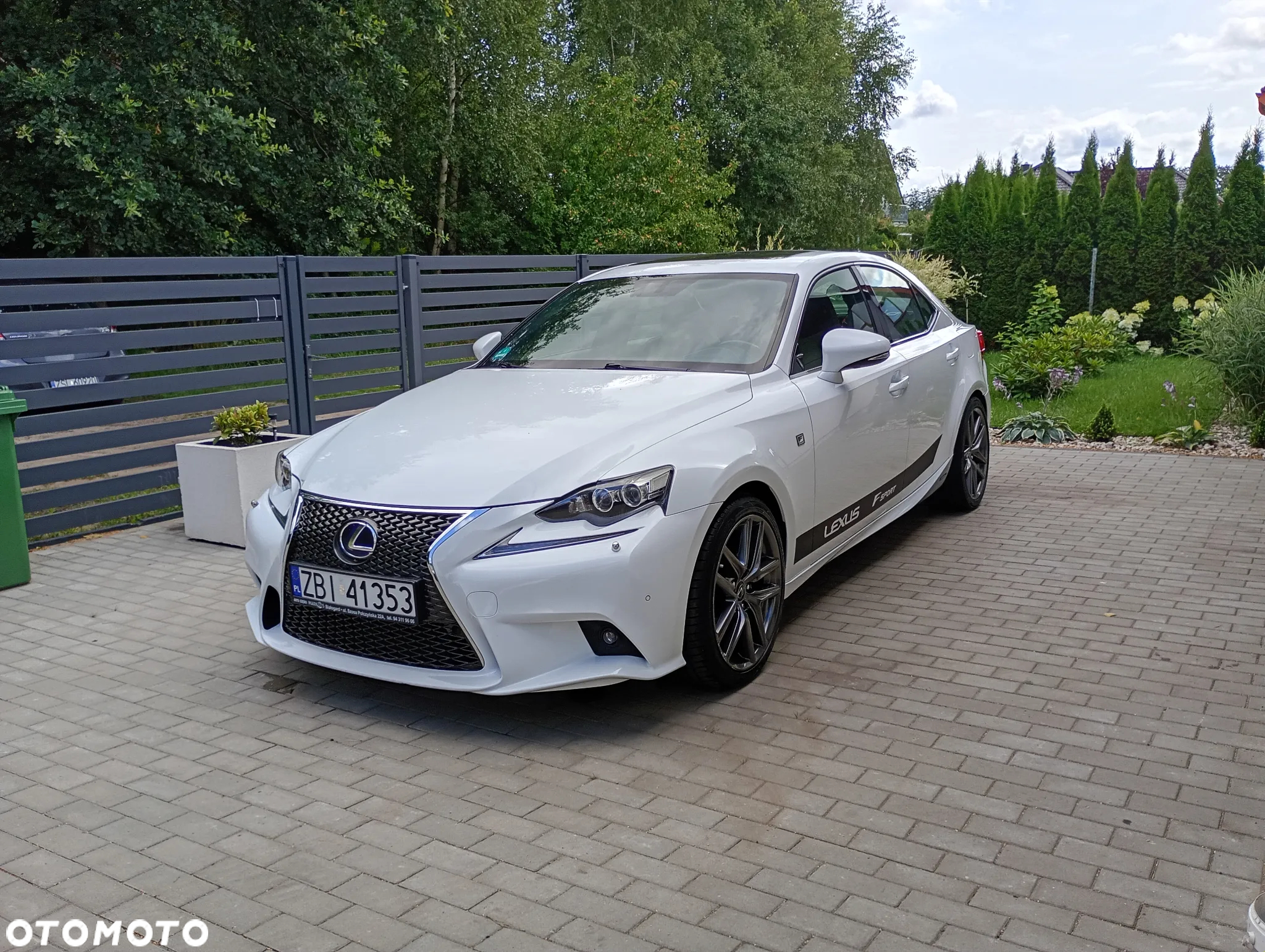 Lexus IS 300h F Sport - 5