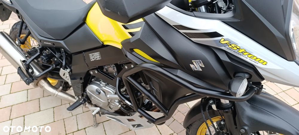 Suzuki V-STROM - 18