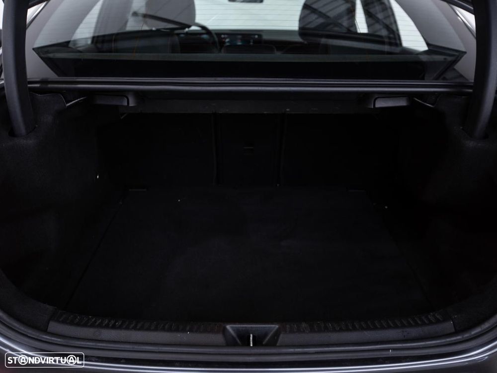 Mercedes-Benz A 180 Limousine - 13