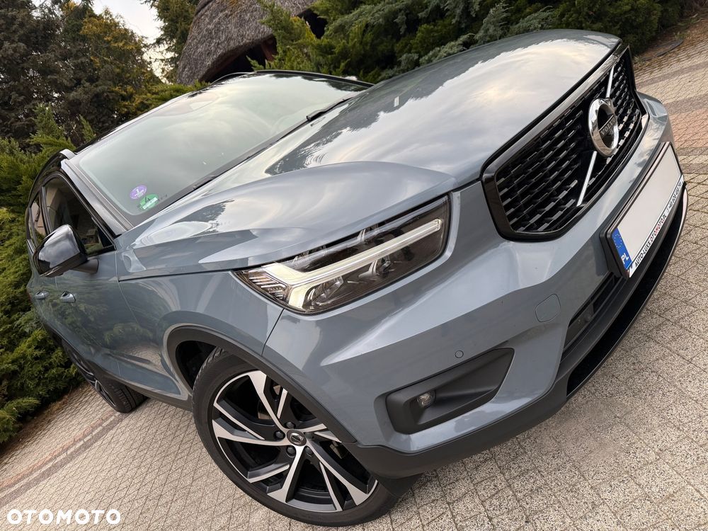 Volvo XC 40 B4 B DKG Ultra Dark - 3