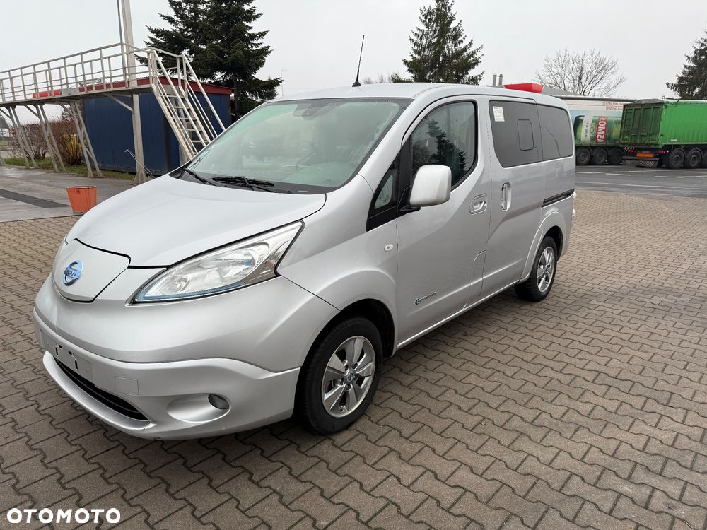 Nissan NV200 Evalia - 1