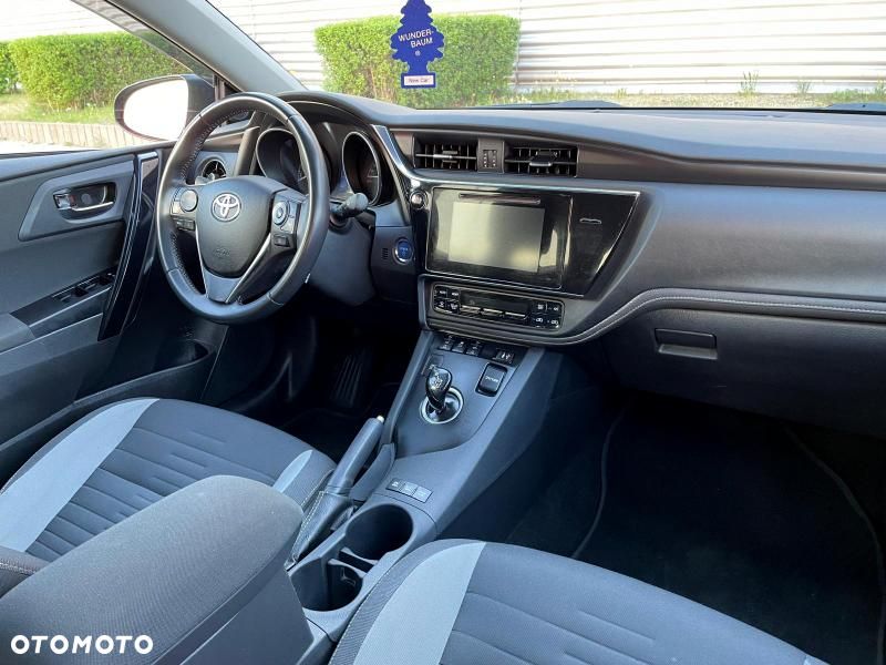 Toyota Auris 1.8 HSD Luna - 5