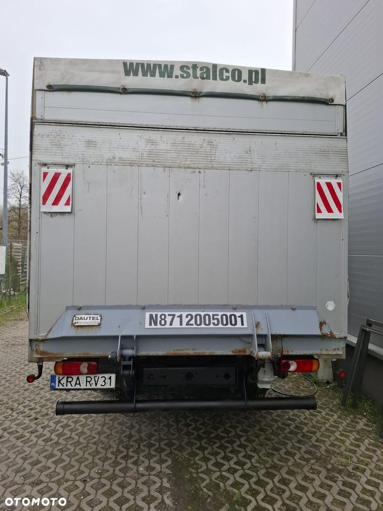 Renault - 6
