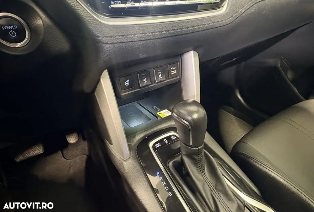 Toyota Corolla 2.0 HSD Exclusive Plus - 18
