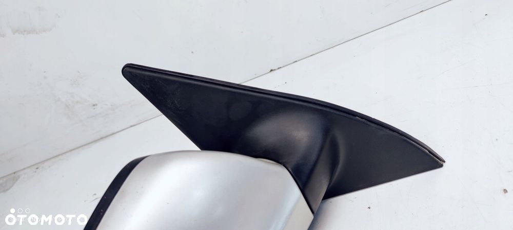 LUSTERKO PRAWY PRZÓD KIA CEED I EU ORYGINAŁ 5 PIN - 5