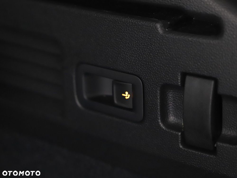 Volkswagen Arteon 2.0 TSI R-Line DSG - 26