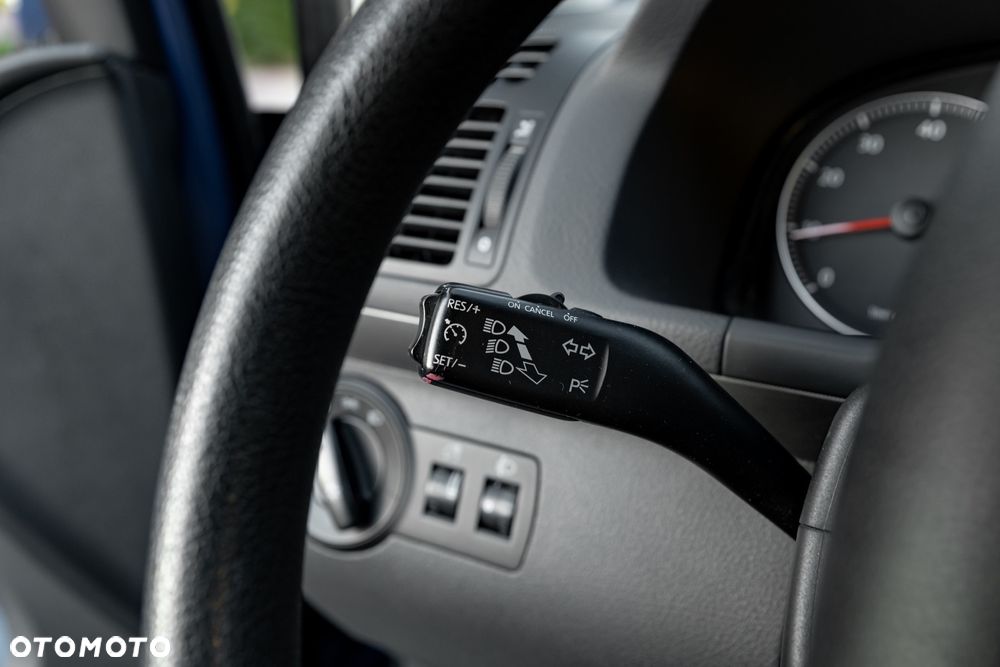 Volkswagen Touran 1.6 - 31