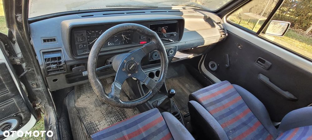 Volkswagen Caddy - 10