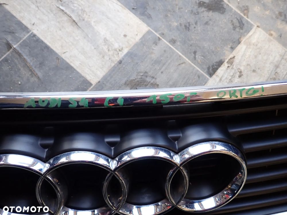 AUDI 100 S4 C4 GRILL 4A0853651B - 3