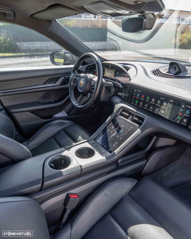 Porsche Taycan Turbo S - 54