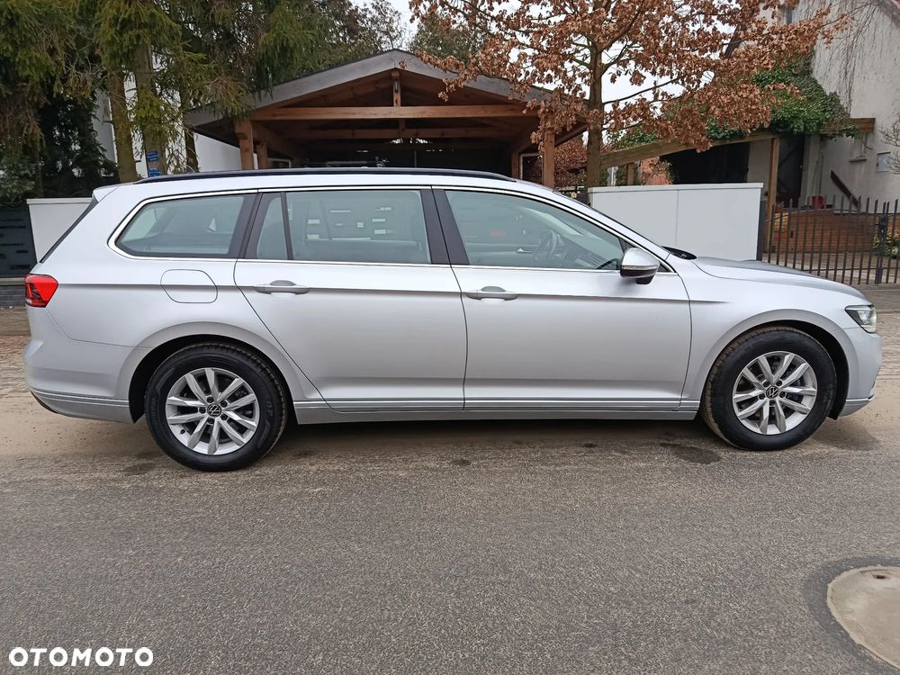 Volkswagen Passat 2.0 TDI SCR DSG - 2