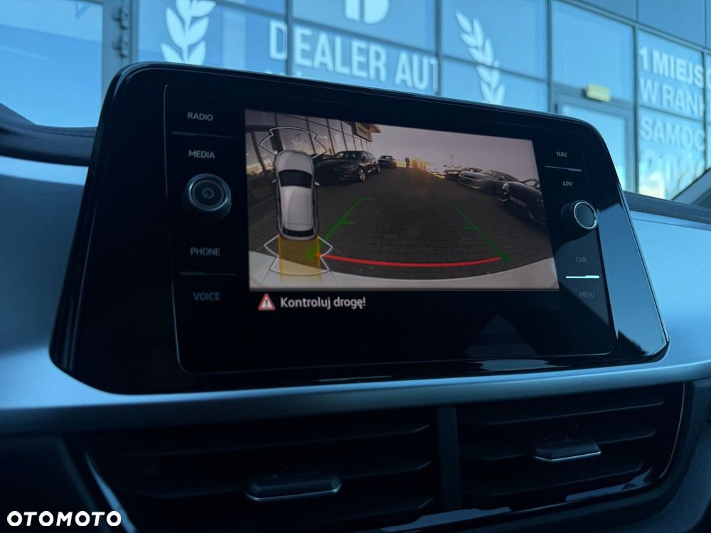 Volkswagen T-Roc - 26