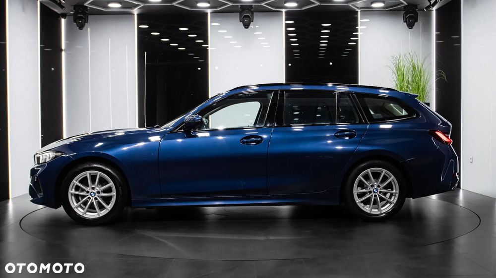 BMW Seria 3 318i Sport Line - 4