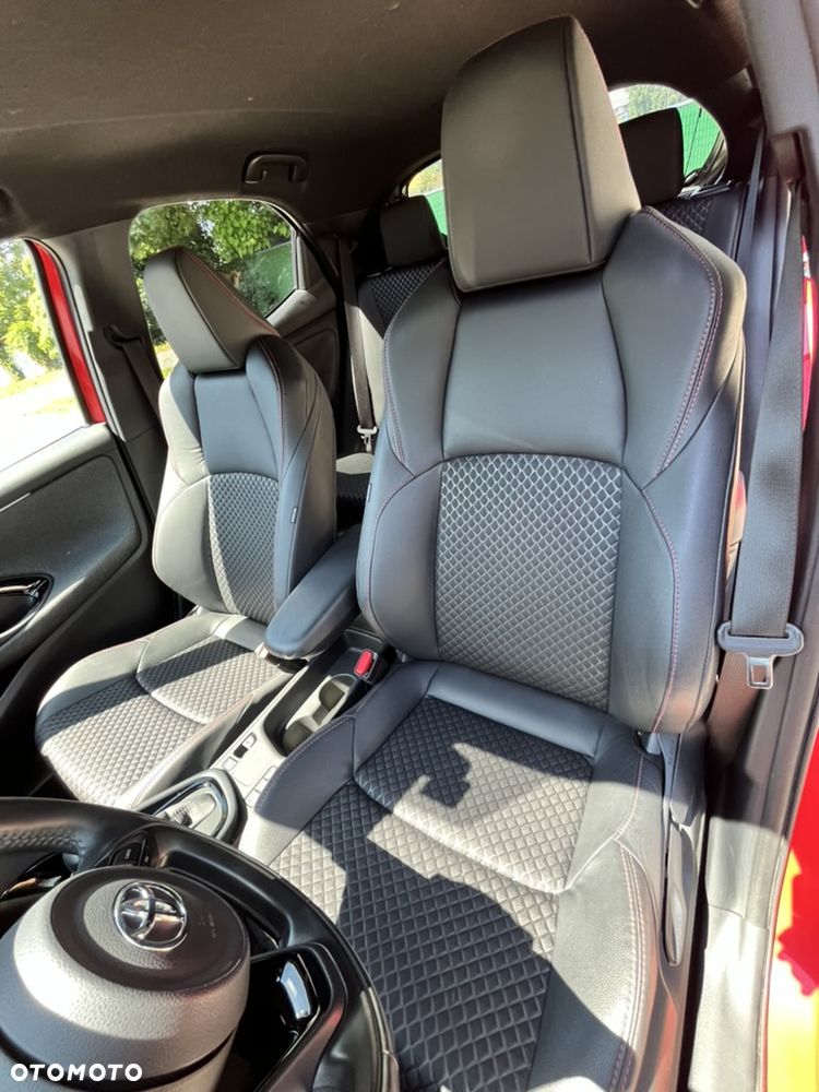 Toyota Yaris - 12