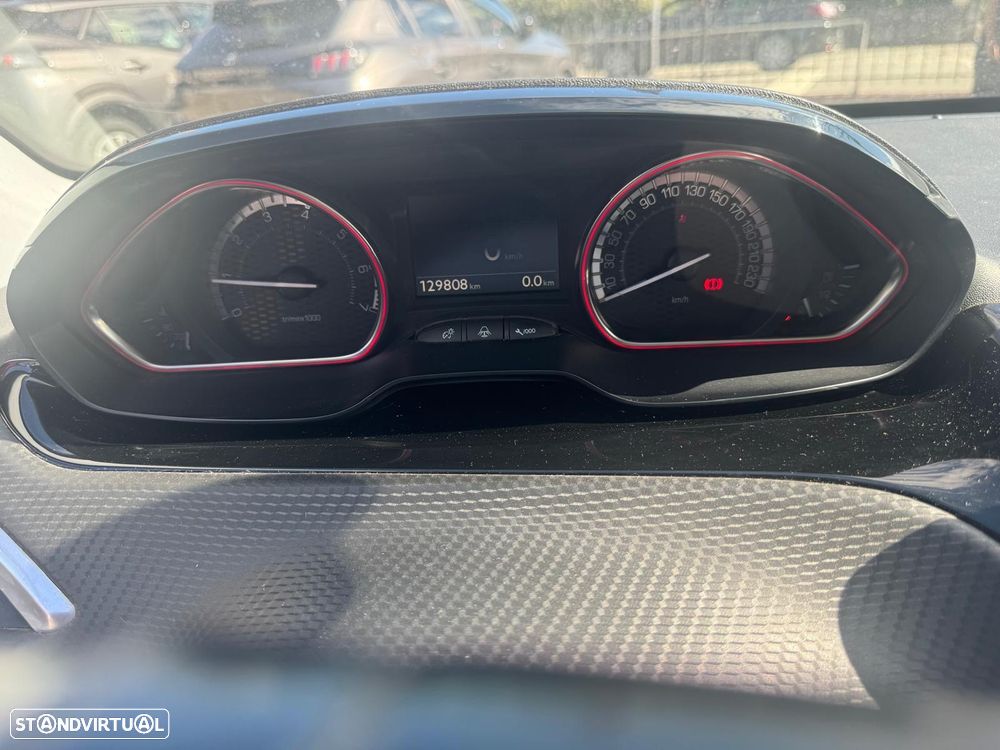 Peugeot 2008 PureTech 110 Stop&Start EAT6 GT-Line Edition - 16