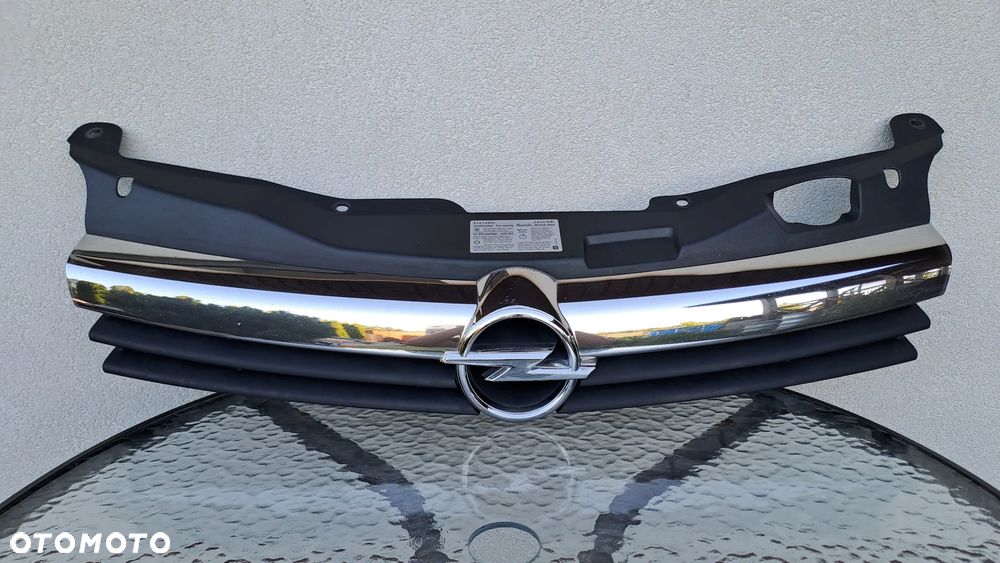 OPEL ASTRA III H 04-07 GRILL ATRAPA 13108463 - 1