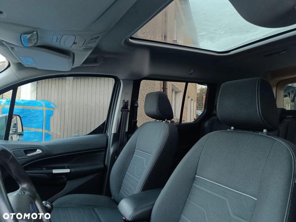Ford Tourneo Connect Grand - 10