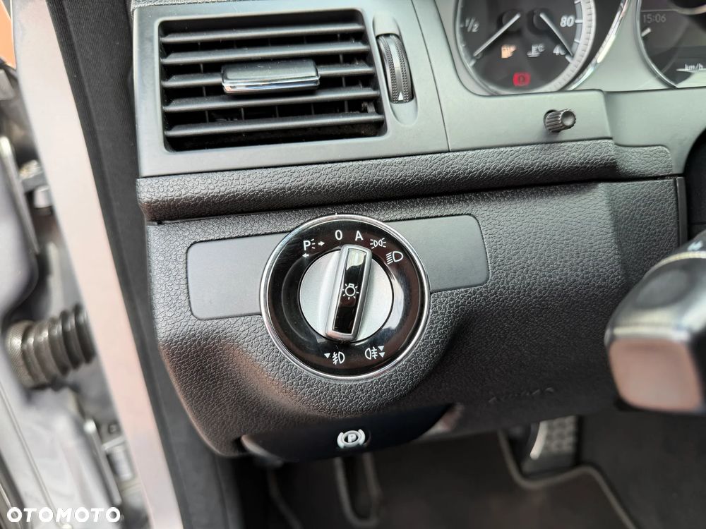 Mercedes-Benz Klasa C 220 CDI DPF BlueEFFICIENCY SPORT EDITION - 17