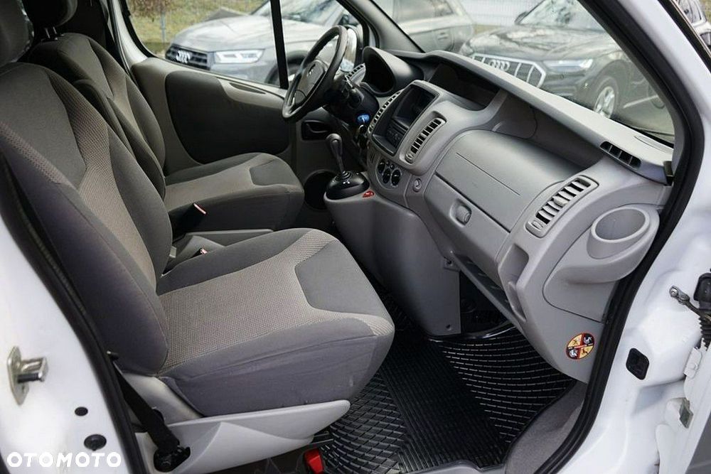 Opel Vivaro - 18