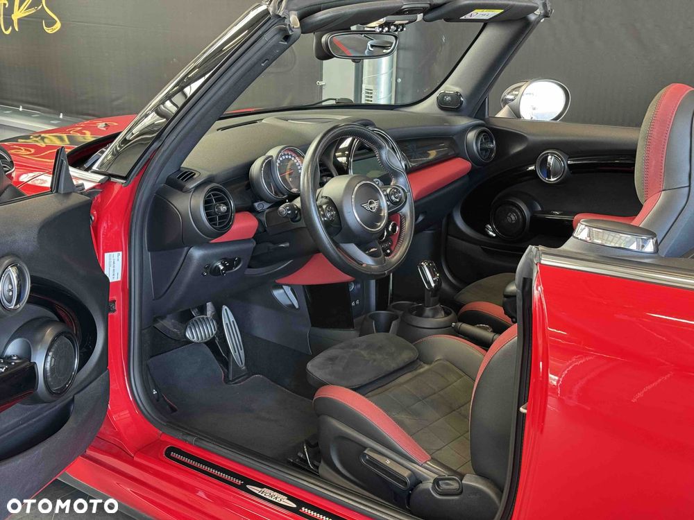 MINI John Cooper Works - 16