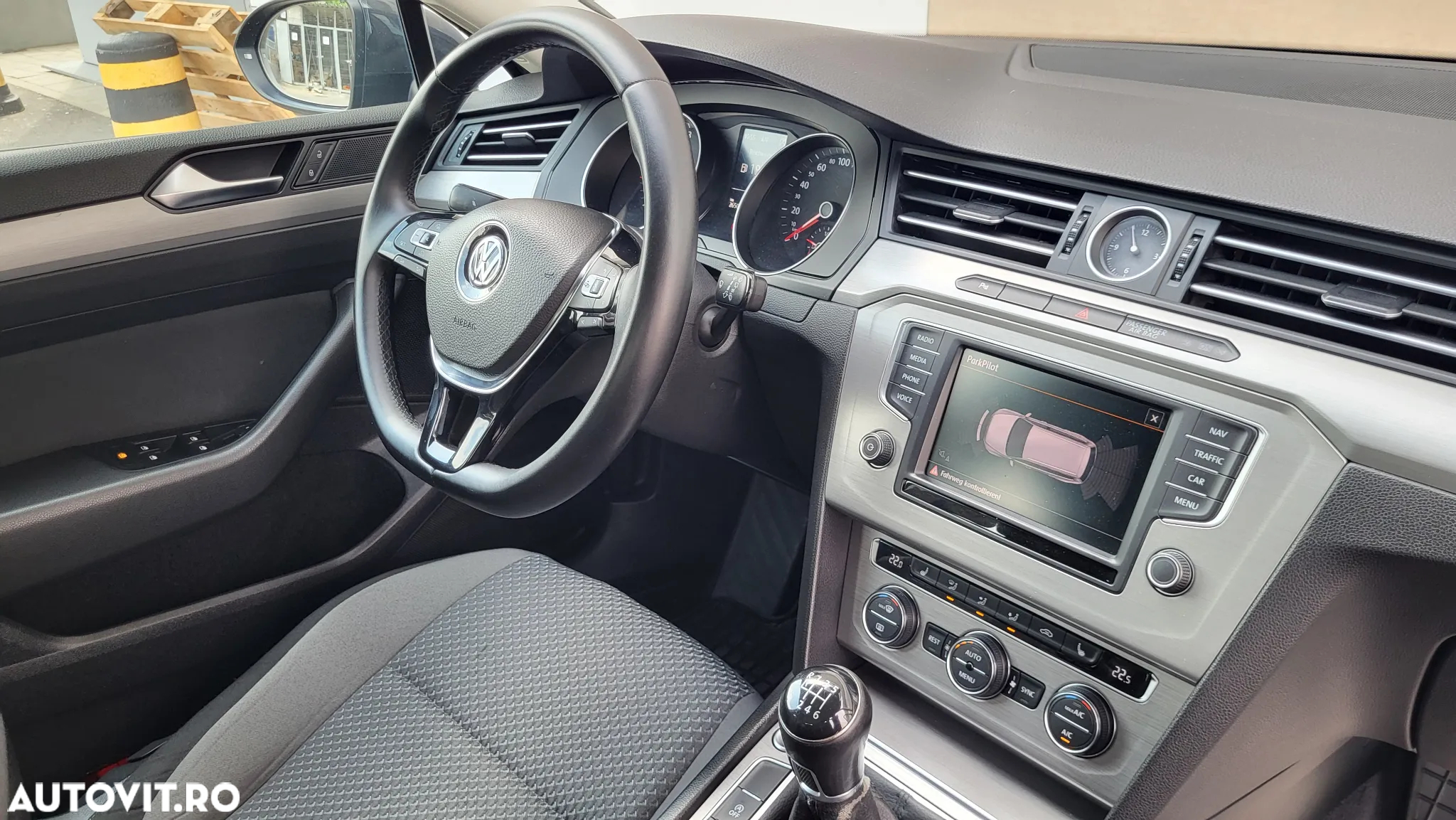 Volkswagen Passat Variant 2.0 TDI (BlueMotion Technology) Comfortline - 10