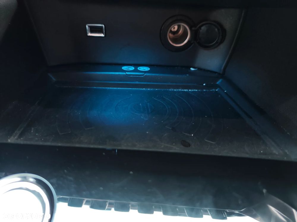 Peugeot 3008 THP 165 EAT6 Stop & Start Crossway - 33