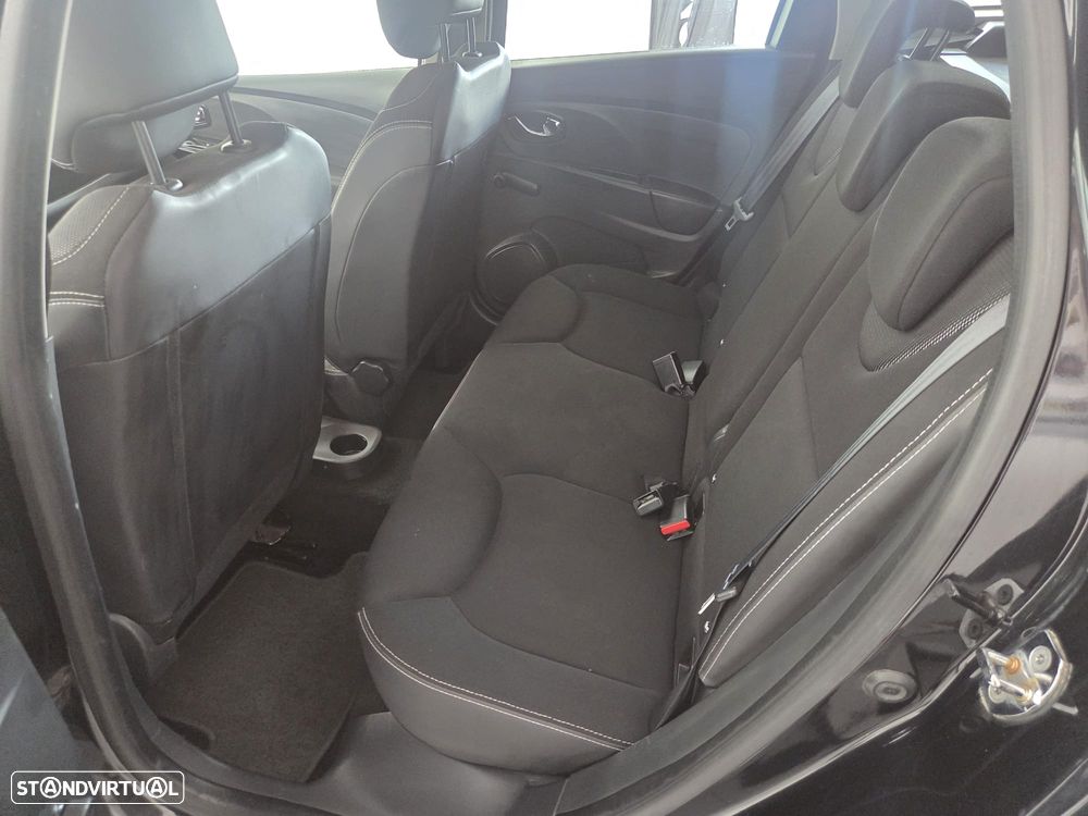 Renault Clio Sport Tourer (Energy) dCi 90 Bose Edition - 14