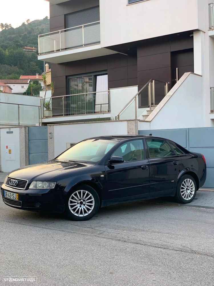 Audi A4 1.9 TDI m6 S-Line - 4