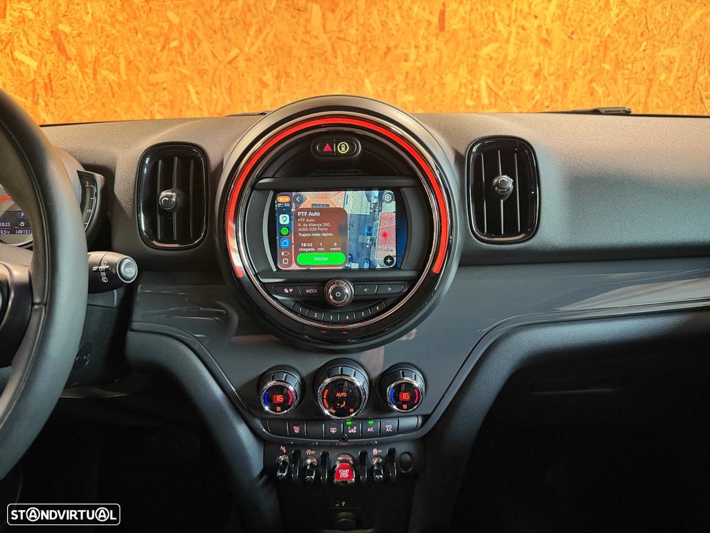 MINI Countryman Cooper D ALL4 Auto - 11