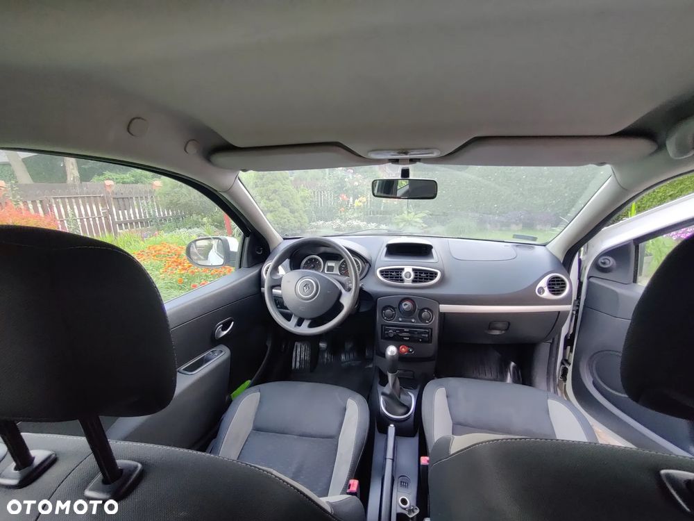 Renault Clio 1.5 dCi Alize - 15