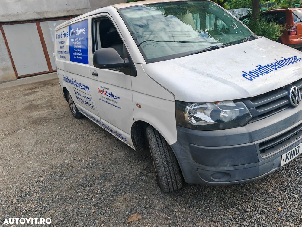 Dezmembrez Volkswagen T5 , an 2011 , 2,0D , cod motor CAA - 5