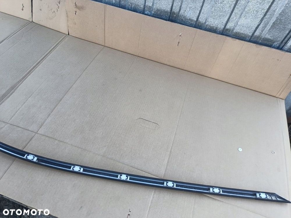 peugeot 3008 ii 17r- listwa dachowa chrom prawa kpl 9814047277 9814047277 - 8