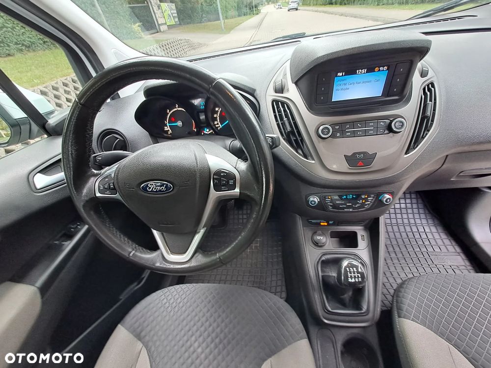 Ford Tourneo Courier - 13