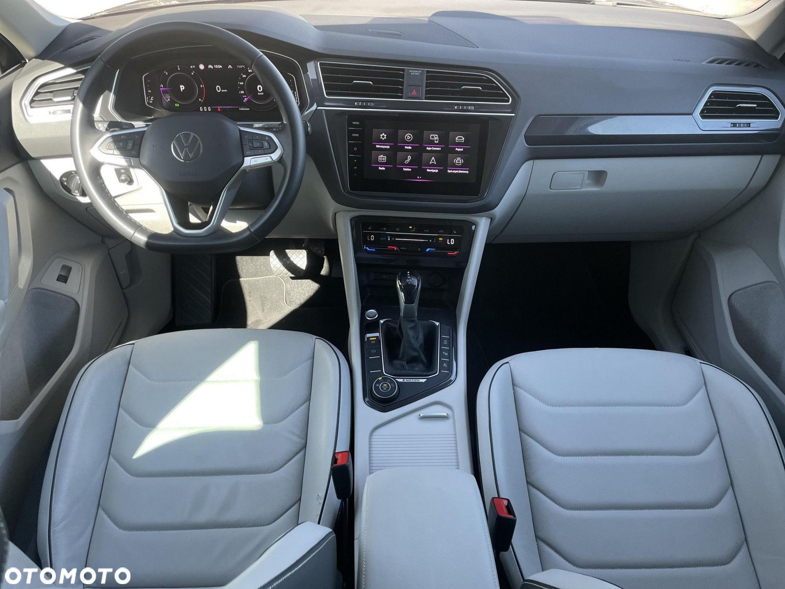 Volkswagen Tiguan - 12